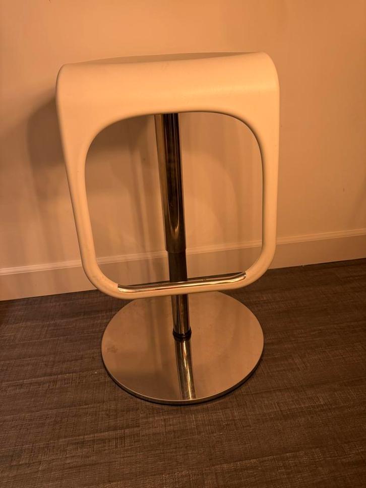 Verstelbare design kruk, Huis en Inrichting, Krukjes, Gebruikt, Kunststof, In hoogte verstelbaar, Ophalen