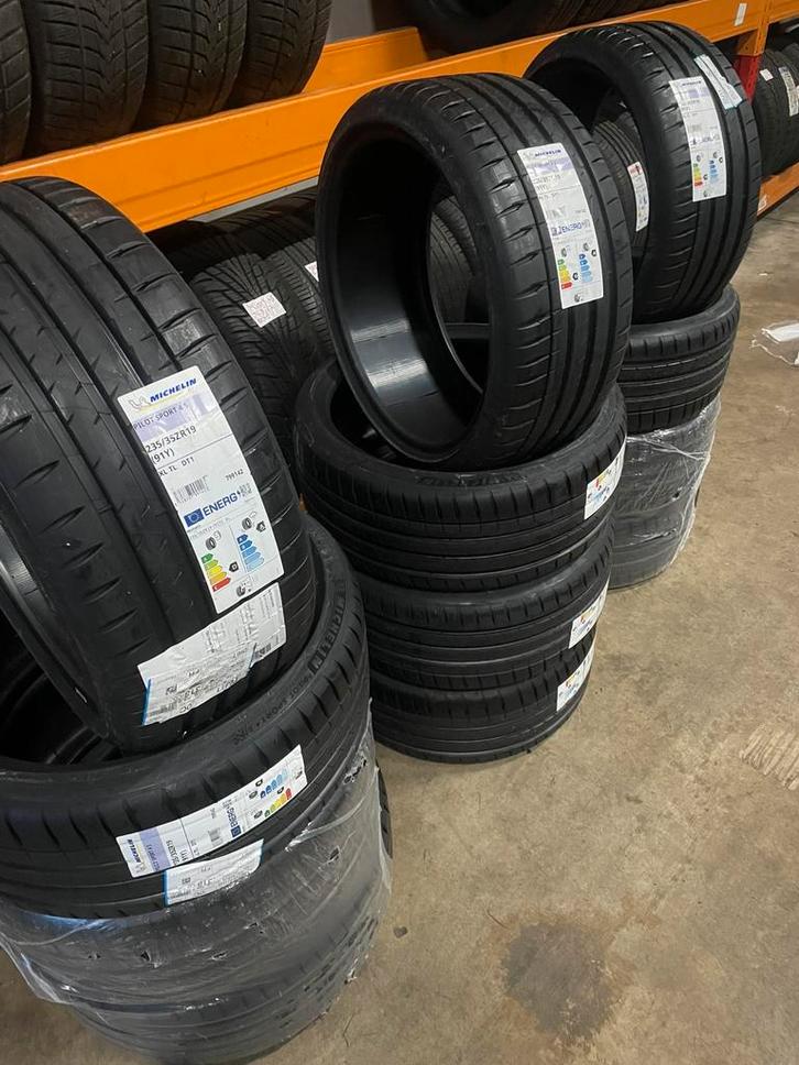 235/35/19 Michelin pilot sport 5 nieuw 4 stuks, Auto-onderdelen, Banden en Velgen, Band(en), Zomerbanden, 19 inch, 235 mm, Personenwagen