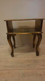 Antiek Florentijns Bijzettafeltje, Ophalen