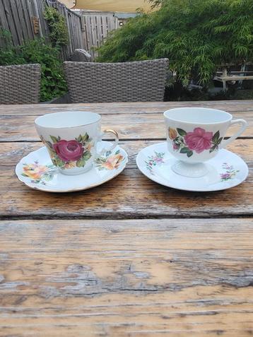 Servies set bloemen  beschikbaar voor biedingen