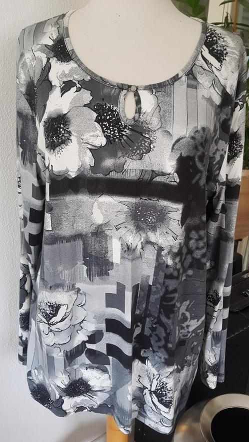 Dames t-shirt maat XXL (48). Zwart-grijs-wit. Veel stretch, Kleding | Dames, T-shirts, Gedragen, Maat 46/48 (XL) of groter, Overige kleuren