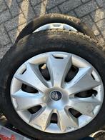 4 Winterbanden met genoeg profiel, Auto-onderdelen, Banden en Velgen, 16 inch, Banden en Velgen, 205 mm, Winterbanden