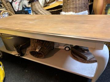 Salontafel. 120x50.   47 hoog