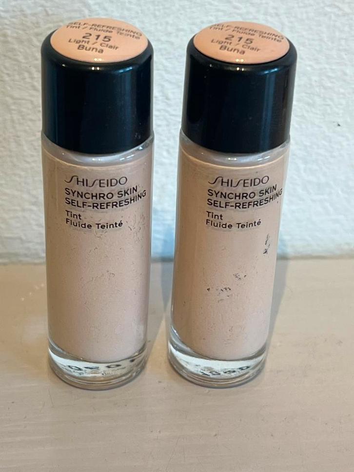 2 x Shiseido Synchro Skin Self-Refreshing 215 light Clair, Sieraden, Tassen en Uiterlijk, Uiterlijk | Cosmetica en Make-up, Nieuw