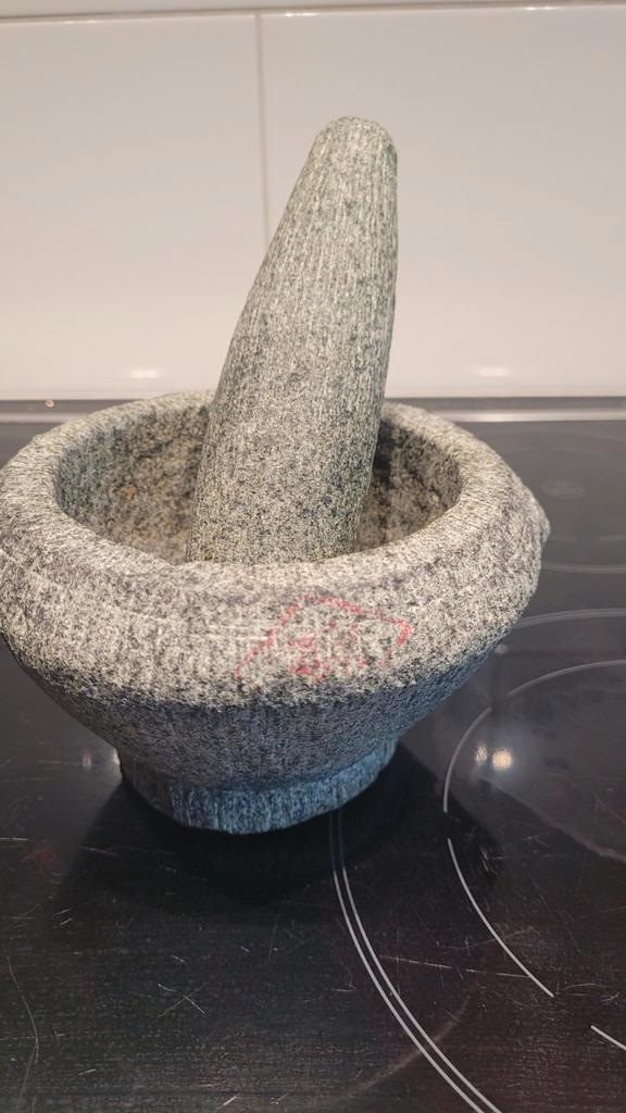 Stenen vijzel met stamper, Huis en Inrichting, Keuken | Keukenbenodigdheden, Gebruikt, Ophalen of Verzenden