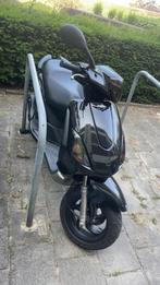 piaggio fly, Fietsen en Brommers, Scooters | Piaggio, Ophalen, Zo goed als nieuw, Fly