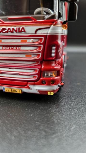 Tekno Breedtepalen in kleur / Tekno Breedtepaal beschikbaar voor biedingen