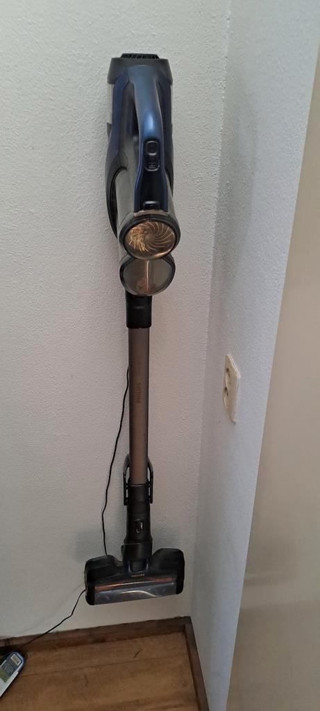 Philips SpeedPro Max 8000 steelstofzuiger, Witgoed en Apparatuur, Stofzuigers, Gebruikt, Stofzuiger, Minder dan 1200 watt, Reservoir