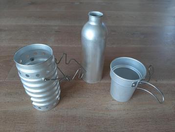 Retro militaire Zwitserse Vulkan stove / kookset beschikbaar voor biedingen