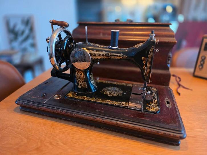 Antieke Kayser Naaimachine – Compleet, Werkend, Antiek en Kunst, Antiek | Naaimachines, Ophalen of Verzenden