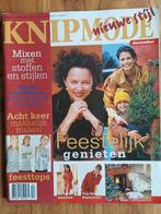 Knipmode december 1998 vintage naaien mode patronen, Hobby en Vrije tijd, Kledingpatronen, Ophalen of Verzenden, Zo goed als nieuw