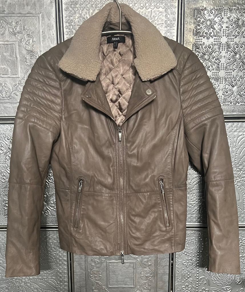Arma. Vlot leren jack. Mt S., Kleding | Dames, Jassen | Winter, Beige, Arma, Ophalen of Verzenden, Zo goed als nieuw