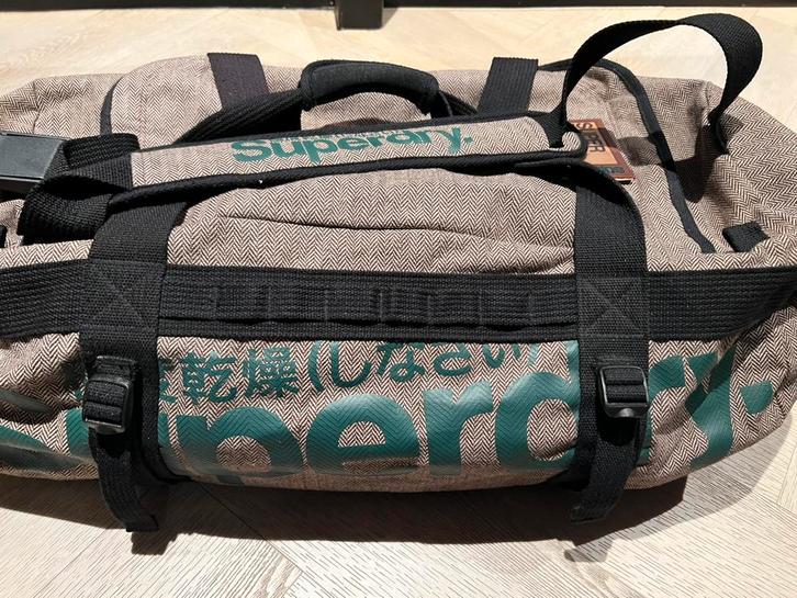 Superdry reistas bruin groot, Sieraden, Tassen en Uiterlijk, Tassen | Reistassen en Weekendtassen, Gebruikt, Bruin, 60 tot 80 cm