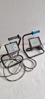 Twee bouwlampen met handvat, Ophalen, Gebruikt, 50 tot 200 watt, Lamp met armatuur