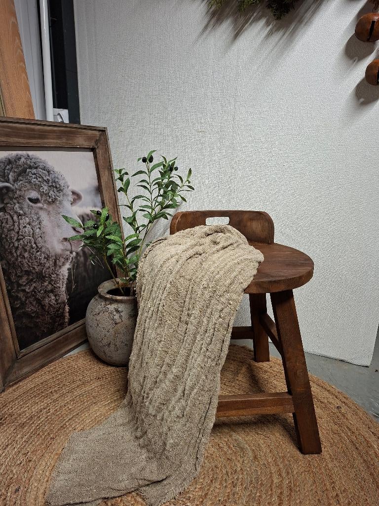 SALE   Houten krukje 45, Huis en Inrichting, Krukjes, Ophalen of Verzenden, Nieuw, Hout