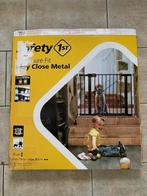 Safety 1st Pressure Fit Easy Close metalen traphek, Kinderen en Baby's, Traphekjes, Nieuw, Ophalen of Verzenden, Klemhekje, Metaal of IJzer