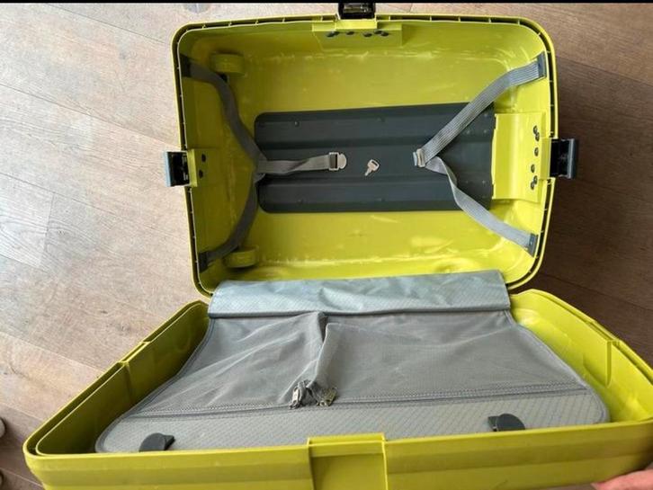 Groene Style Koffer - Hard Kunststof, Groot Formaat, Sieraden, Tassen en Uiterlijk, Koffers, Gebruikt, Hard kunststof, 70 cm of meer