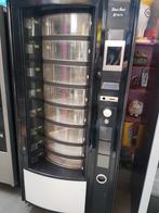 Aardbeien  / kersen automaat gekoeld, Ophalen, Zo goed als nieuw