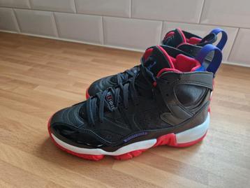 Nike Air Jordan Jumpman Two Trey 36.5 beschikbaar voor biedingen