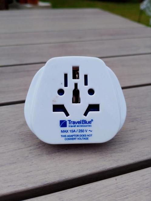 TravelBlue Wereldstekker / Reisadapter – Voor UK en EU, Audio, Tv en Foto, Opladers, Ophalen of Verzenden