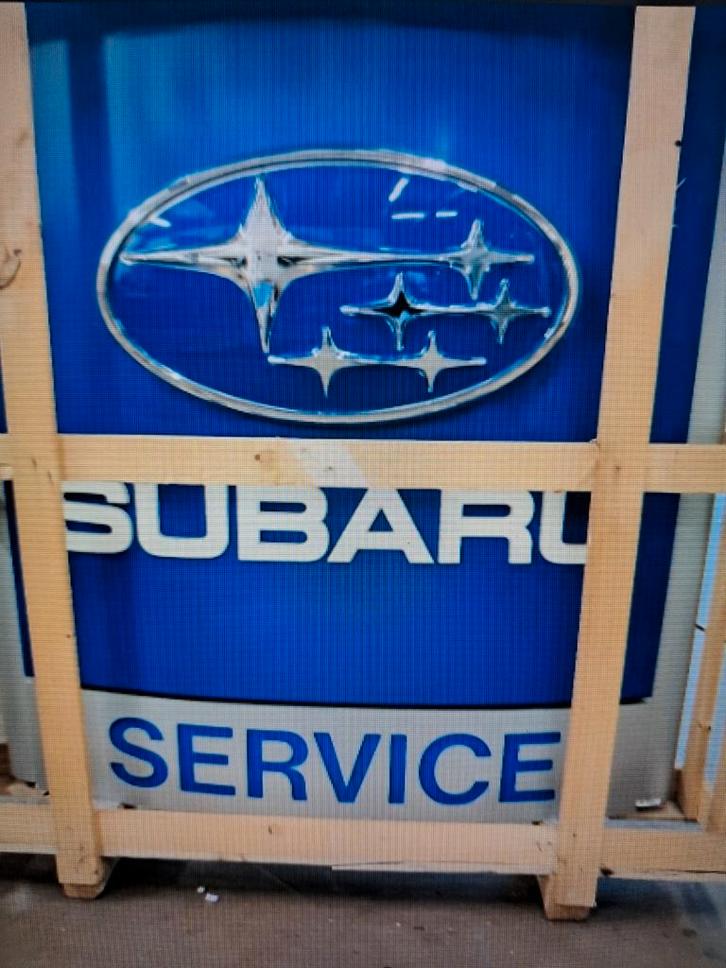 Zeldzame Subaru reclame lichtbak reliëf logo/letters 140cm, Verzamelen, Merken en Reclamevoorwerpen, Zo goed als nieuw, Lichtbak of (neon) lamp