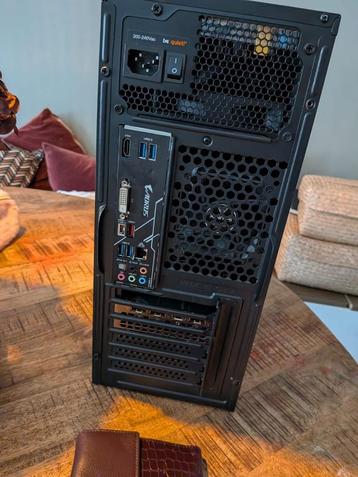 PC 32GB Ram GFX 1660 Super beschikbaar voor biedingen