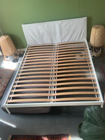 Tweepersoonsbed - half jaar oud - 200cm x 160cm