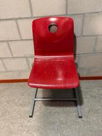 Vintage 19 Stapelbare rode stoelen Galvanitas, Ophalen, Gebruikt, Rood, Vijf, Zes of meer stoelen