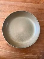 4 stuks: Serax Surface diep bord groen - ook voor pasta, Huis en Inrichting, Keuken | Servies, Ophalen of Verzenden, Zo goed als nieuw