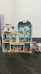 Z.g.a.n Lego friends ziekenhuis  nr 41318, Kinderen en Baby's, Speelgoed | Duplo en Lego, Ophalen, Zo goed als nieuw