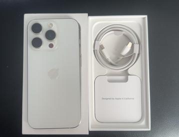 iPhone 15 Pro 128gb White titanium  Netjes beschikbaar voor biedingen