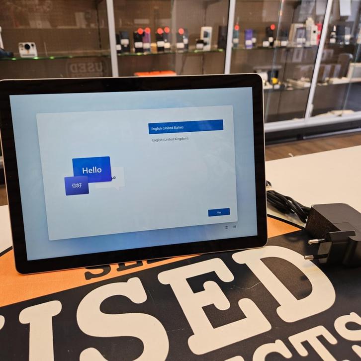 Microsoft Surface Go 2 64GB - Zeer Nette Staat, Computers en Software, Windows Laptops, Zo goed als nieuw