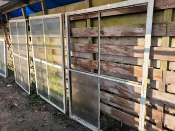 3 x aluminium raamwerk met open gedeelte  beschikbaar voor biedingen