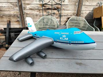 Opblaasbaar KLM vliegtuig beschikbaar voor biedingen