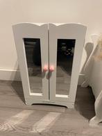 Poppen kast, commode, stapelbed, stoel en accessoires, Ophalen, Gebruikt, Babypop