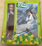 Fleur pop in koffer met kleding, Ophalen of Verzenden, Gebruikt, Pop