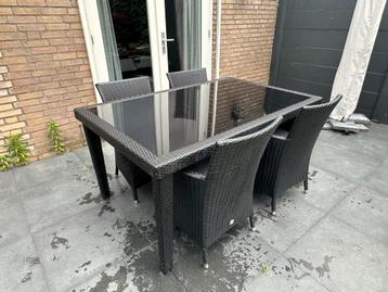 Tuinset 160x100cm + 4 stoelen, kussens Gardena beschikbaar voor biedingen