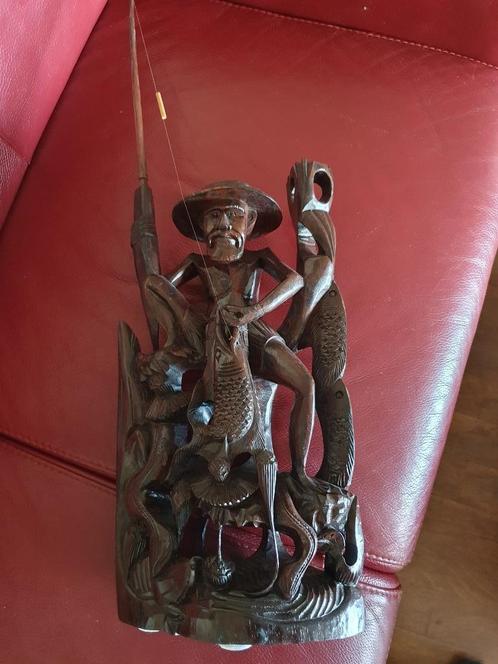 Indonesisch houtsnijwerk "Visser", Antiek en Kunst, Kunst | Beelden en Houtsnijwerken, Ophalen of Verzenden