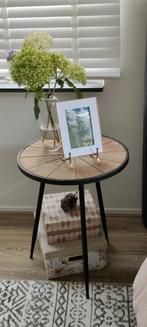 Ronde bijzettafel., Minder dan 55 cm, Rond, Zo goed als nieuw, Hout