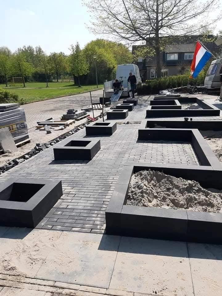 Stratenmaker, Sierbestrating, Tuinrenovatie  wij doen alles, Diensten en Vakmensen, Tuinmannen en Stratenmakers, Bestrating, Hekwerk of Schuttingen