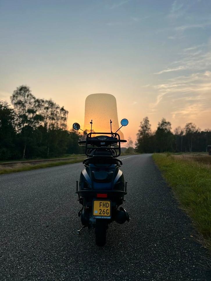 La souris special edition, Fietsen en Brommers, Scooters | Overige merken, Zo goed als nieuw, Maximaal 45 km/u, Benzine, Ophalen