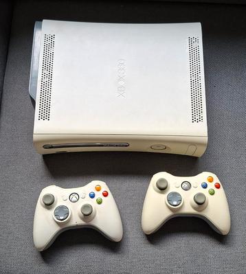 Xbox 360 60GB HDD + 10  Games beschikbaar voor biedingen