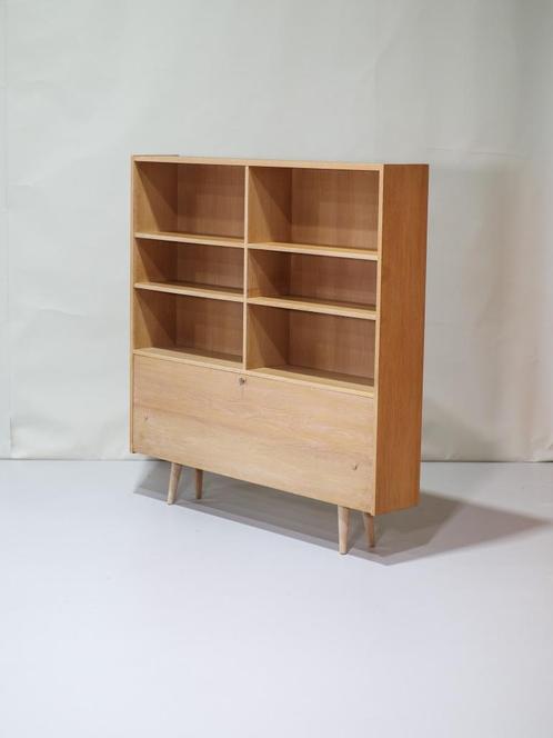 Boekenkast met klep eikenhout vintage Deens, Huis en Inrichting, Kasten | Boekenkasten, Zo goed als nieuw, 100 tot 150 cm, 100 tot 150 cm