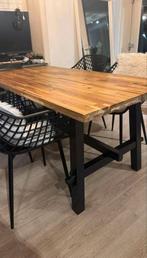 Houten Eettafel met 4 Stoelen - Zo Goed Als Nieuw, Huis en Inrichting, Tafels | Eettafels, Ophalen