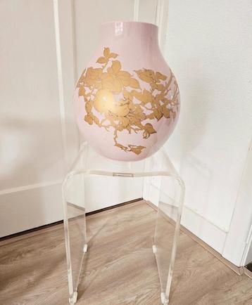 Vintage 70s plexiglas acryl kruk bijzettafel beschikbaar voor biedingen