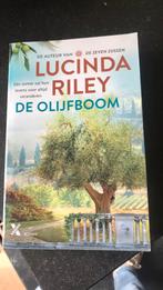 Lucinda riley de olijfboom, Ophalen of Verzenden, Zo goed als nieuw