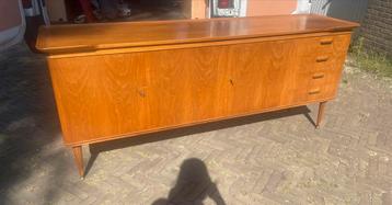 Vintage A.A. Patijn dressoir beschikbaar voor biedingen