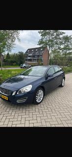 Volvo V60 Drive Start/stop 115pk 2013 Blauw, Auto's, Volvo, Voorwielaandrijving, 4 cilinders, 115 pk, Particulier