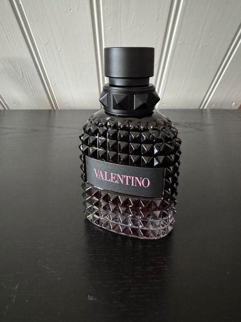 Valentino Uomo Born In Roma Intense, 50/50ml, Verzamelen, Parfumverzamelingen, Zo goed als nieuw, Ophalen of Verzenden