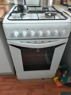 Indesit Gasfornuis met Oven - Vrijstaand, Ophalen, Gebruikt, Grill, 4 kookzones